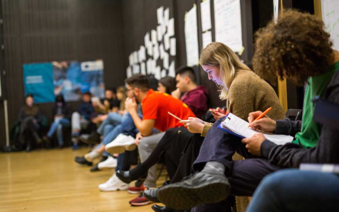 SPREHAJANJE MISLI: MLADI IN KREATIVNI TURIZEM