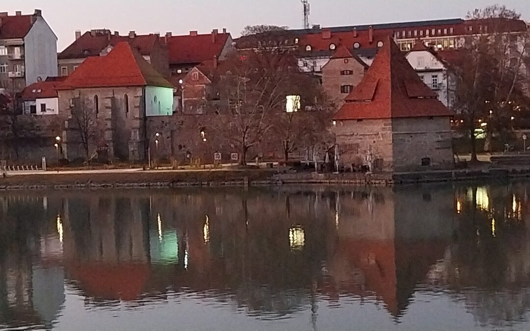 OB SREDNJEVEŠKEM OBZIDJU MARIBORA