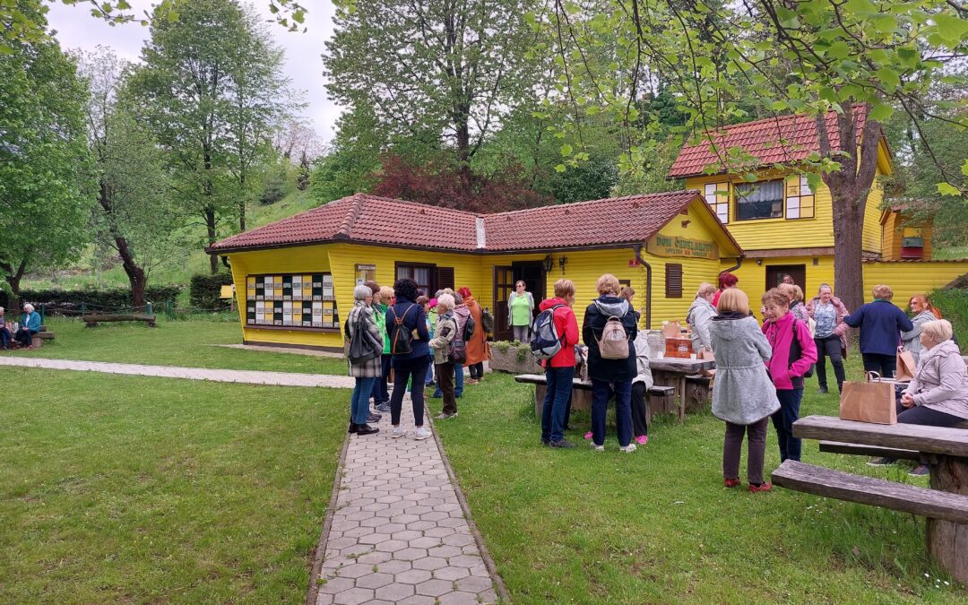 POMLAD V LOVRENCU NA POHORJU